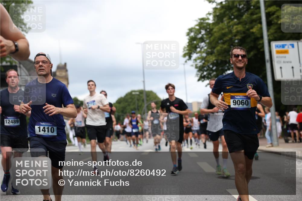 29.06.2025 - hella hamburg halbmarathon Yannick Fuchs http://msf.ph/oto/8260492 29.06.2025 10:48:36 20KM 1125, 1327, 1410, 1496, 1628, 1815, 2474, 2561, 2771, 2884, 3041, 3177, 3791, 3794, 3861, 3945, 4189, 4231, 4938, 5319, 6082, 6084, 6356, 6433, 6443, 6581, 6587, 6723, 6994, 8449, 8514, 8698, 8772, 8798, 8973, 9012, 9060, 9227, 10191, 10192, 10263, 10266, 10368, 10376, 11184, 11333, 11499, 11747, 11797, 11976, 12186, 12362, 12489, 12961, 13297, 13988, 14036, 14175, 14592, 14638, 14660, 14818, 14948, 15113, 15156, 15169, 15389, 15408, 15524, 15879, 16047, 16092, 16574 meine-sportfotos.de