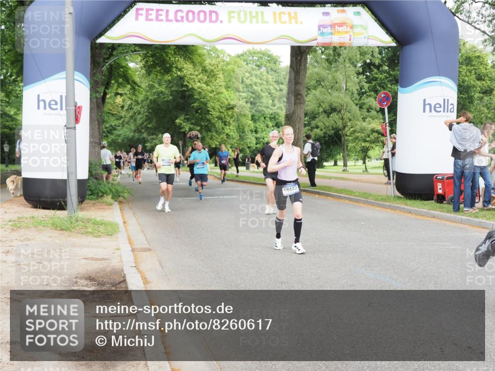 29.06.2025 - hella hamburg halbmarathon MichiJ http://msf.ph/oto/8260617 29.06.2025 10:29:51 Zwischen KM18-KM19 2579, 5410, 7378, 9659, 9755, 14661, 14820, 18049, 18442 meine-sportfotos.de