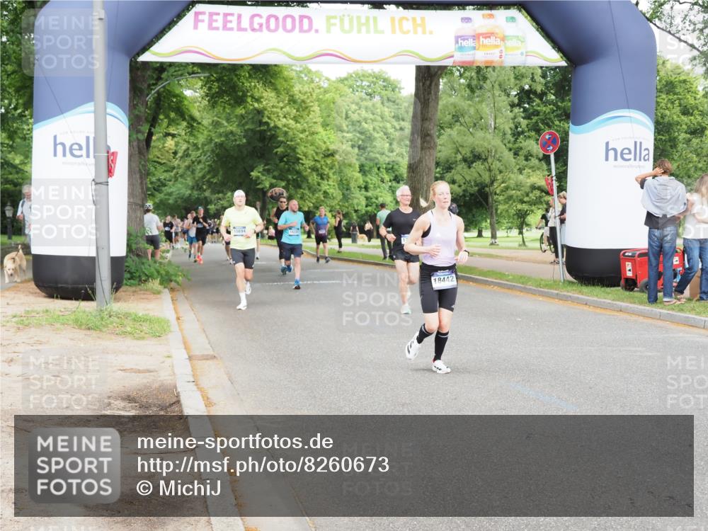 29.06.2025 - hella hamburg halbmarathon MichiJ http://msf.ph/oto/8260673 29.06.2025 10:29:51 Zwischen KM18-KM19 2579, 5410, 7378, 9659, 9755, 14661, 14820, 18049, 18442 meine-sportfotos.de