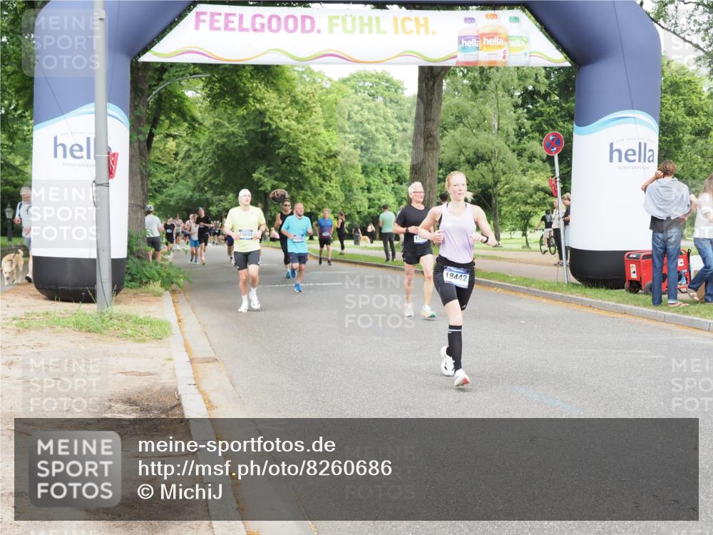 29.06.2025 - hella hamburg halbmarathon MichiJ http://msf.ph/oto/8260686 29.06.2025 10:29:52 Zwischen KM18-KM19 2579, 5410, 7378, 9659, 9755, 14661, 14820, 17720, 18049, 18442 meine-sportfotos.de