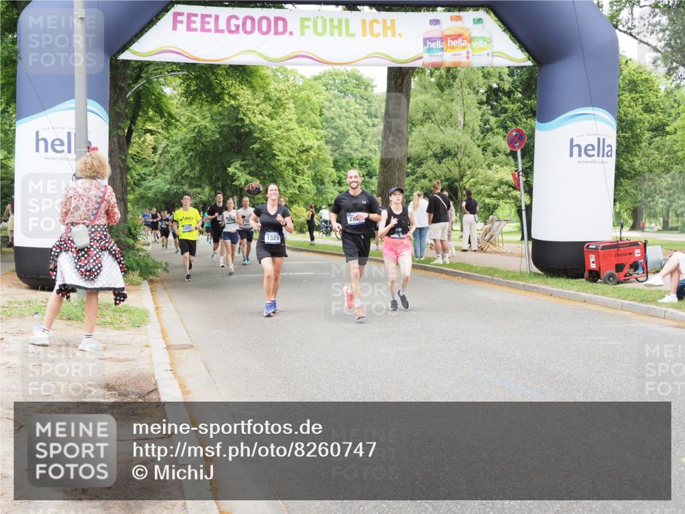 29.06.2025 - hella hamburg halbmarathon MichiJ http://msf.ph/oto/8260747 29.06.2025 10:53:43 Zwischen KM18-KM19 1329, 5976, 10213, 11507, 12313, 16546, 17500 meine-sportfotos.de