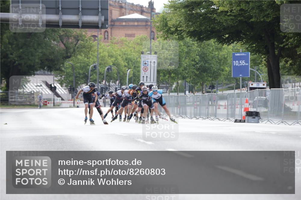 29.06.2025 - hella hamburg halbmarathon Jannik Wohlers http://msf.ph/oto/8260803 29.06.2025 08:49:53 Lombardsbrücke  meine-sportfotos.de