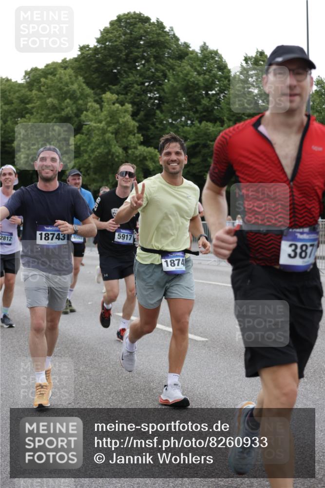 29.06.2025 - hella hamburg halbmarathon Jannik Wohlers http://msf.ph/oto/8260933 29.06.2025 10:32:44 Lombardsbrücke 1324, 1764, 2038, 2054, 2085, 2838, 2959, 3391, 3708, 3871, 4030, 4096, 4555, 4650, 5110, 5180, 5581, 5917, 6773, 7982, 8595, 9143, 9289, 9471, 9768, 11229, 11260, 11713, 11826, 12039, 12423, 12424, 12812, 12813, 12907, 13339, 13789, 14085, 14305, 14347, 14743, 15091, 15815, 15885, 15951, 15957, 15964, 16246, 16270, 16391, 16702, 17135, 17157, 17317, 17417, 17664, 18191, 18409, 18742, 18743, 18951, 19213 meine-sportfotos.de