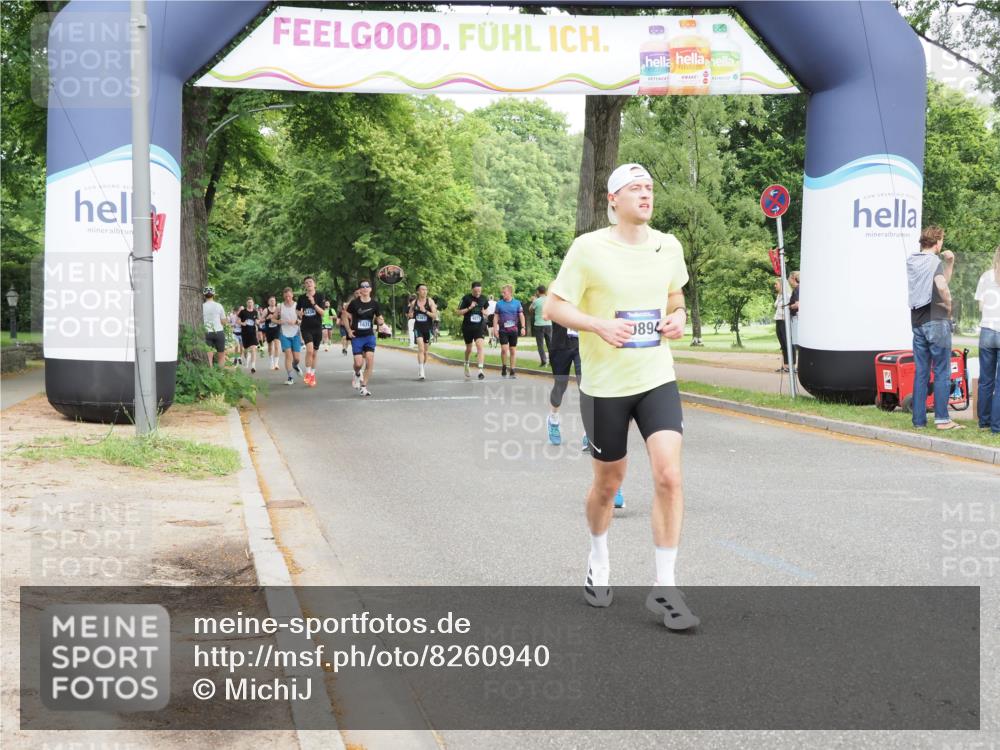 29.06.2025 - hella hamburg halbmarathon MichiJ http://msf.ph/oto/8260940 29.06.2025 10:29:55 Zwischen KM18-KM19 2579, 5410, 7378, 9659, 10375, 10894, 14661, 16281, 17720, 18442 meine-sportfotos.de