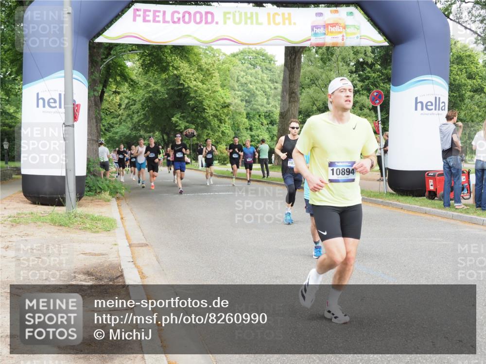 29.06.2025 - hella hamburg halbmarathon MichiJ http://msf.ph/oto/8260990 29.06.2025 10:29:55 Zwischen KM18-KM19 2579, 5410, 7378, 9659, 10375, 10894, 14661, 16281, 17720, 18442 meine-sportfotos.de