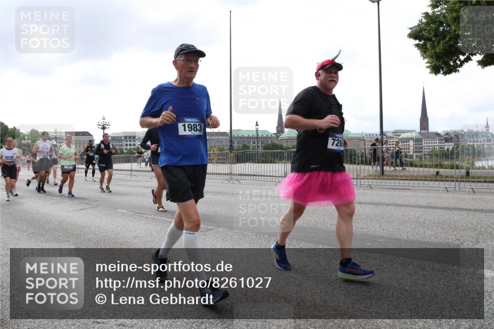 29.06.2025 - hella hamburg halbmarathon Lena Gebhardt http://msf.ph/oto/8261027 29.06.2025 10:46:00 Lombardsbrücke 1004, 1033, 1060, 1085, 1100, 1104, 1421, 1426, 1532, 1555, 1854, 1867, 1868, 1983, 2008, 2398, 2423, 2522, 2550, 2657, 2664, 2773, 2813, 2917, 2951, 2954, 2965, 2973, 3410, 4104, 4119, 4223, 4224, 4317, 4388, 4572, 5044, 5635, 5697, 5703, 5769, 5770, 5854, 5892, 6133, 6333, 6392, 6623, 7268, 7356, 7605, 7894, 7960, 7983, 8047, 8745, 9120, 9121, 9129, 9337, 9426, 9445, 10327, 10329, 10367, 10511, 11358, 11361, 11876, 11910, 12298, 12507 meine-sportfotos.de