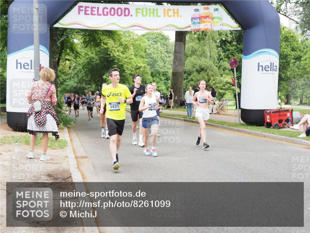 29.06.2025 - hella hamburg halbmarathon MichiJ http://msf.ph/oto/8261099 29.06.2025 10:53:47 Zwischen KM18-KM19 1329, 2868, 3630, 5431, 12998, 16379, 17500, 18857 meine-sportfotos.de