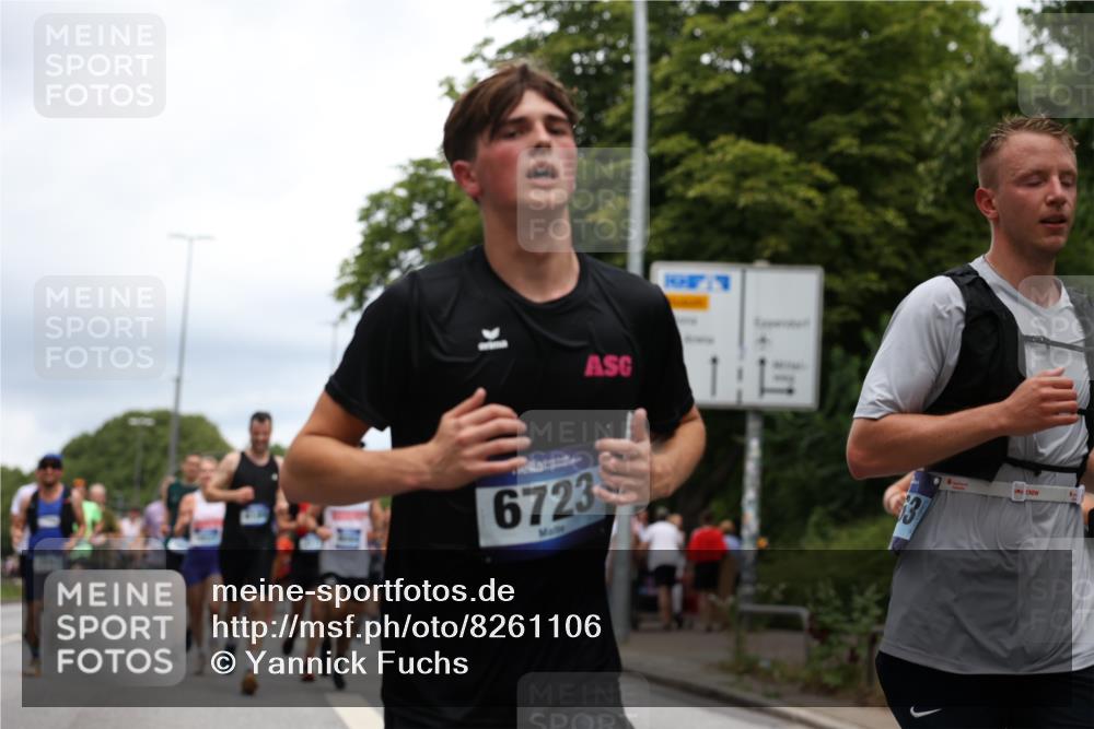 29.06.2025 - hella hamburg halbmarathon Yannick Fuchs http://msf.ph/oto/8261106 29.06.2025 10:48:38 20KM 1125, 1327, 1410, 1496, 1506, 1628, 1815, 2474, 2561, 2771, 2884, 3041, 3177, 3791, 3794, 3861, 3945, 4029, 4189, 4231, 4938, 5319, 6082, 6084, 6433, 6443, 6581, 6587, 6723, 6994, 8449, 8487, 8514, 8698, 8772, 8798, 8973, 9012, 9060, 9227, 10191, 10192, 10263, 10266, 10368, 10376, 11184, 11333, 11499, 11747, 11797, 11799, 11976, 12186, 12362, 12489, 12961, 13297, 13988, 14036, 14175, 14592, 14638, 14660, 14818, 14948, 15156, 15169, 15389, 15408, 15524, 15879, 16047 meine-sportfotos.de