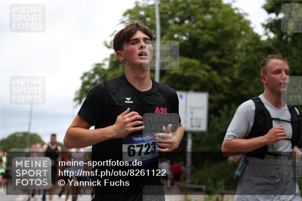 29.06.2025 - hella hamburg halbmarathon Yannick Fuchs http://msf.ph/oto/8261122 29.06.2025 10:48:38 20KM 1125, 1327, 1410, 1496, 1506, 1628, 1815, 2474, 2561, 2771, 2884, 3041, 3177, 3791, 3794, 3861, 3945, 4029, 4189, 4231, 4938, 5319, 6082, 6084, 6433, 6443, 6581, 6587, 6723, 6994, 8449, 8487, 8514, 8698, 8772, 8798, 8973, 9012, 9060, 9227, 10191, 10192, 10263, 10266, 10368, 10376, 11184, 11333, 11499, 11747, 11797, 11799, 11976, 12186, 12362, 12489, 12961, 13297, 13988, 14036, 14175, 14592, 14638, 14660, 14818, 14948, 15156, 15169, 15389, 15408, 15524, 15879, 16047 meine-sportfotos.de
