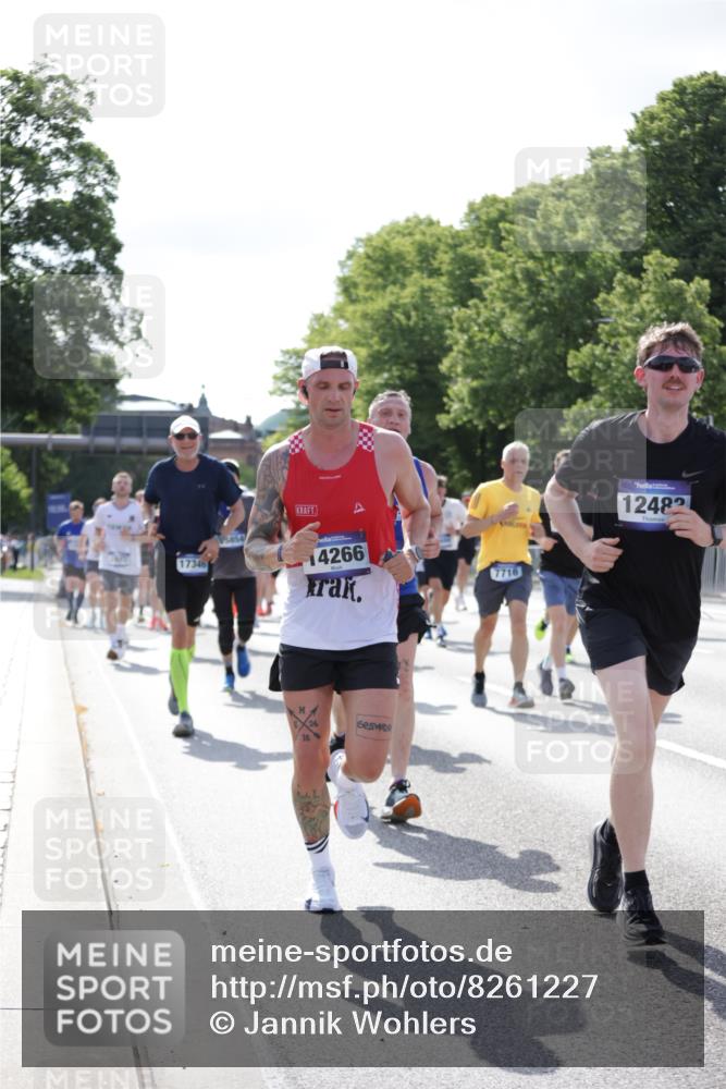 29.06.2025 - hella hamburg halbmarathon Jannik Wohlers http://msf.ph/oto/8261227 29.06.2025 09:58:13 Lombardsbrücke 1285, 1727, 1946, 1951, 2029, 2518, 2656, 2840, 2883, 2907, 3041, 3097, 3819, 3859, 3952, 4120, 4152, 4167, 5077, 5084, 5259, 5378, 5894, 6433, 6592, 6657, 6759, 6877, 7082, 7716, 8393, 10724, 11212, 11214, 11638, 11870, 12362, 12483, 12526, 12632, 12633, 12735, 12761, 13465, 13470, 13536, 13694, 13706, 13880, 14266, 14355, 14368, 14626, 14805, 14845, 15275, 15389, 15506, 15523, 15727, 15854, 15914, 16108, 16176, 16470, 16830, 17181, 17346, 17348, 19244 meine-sportfotos.de