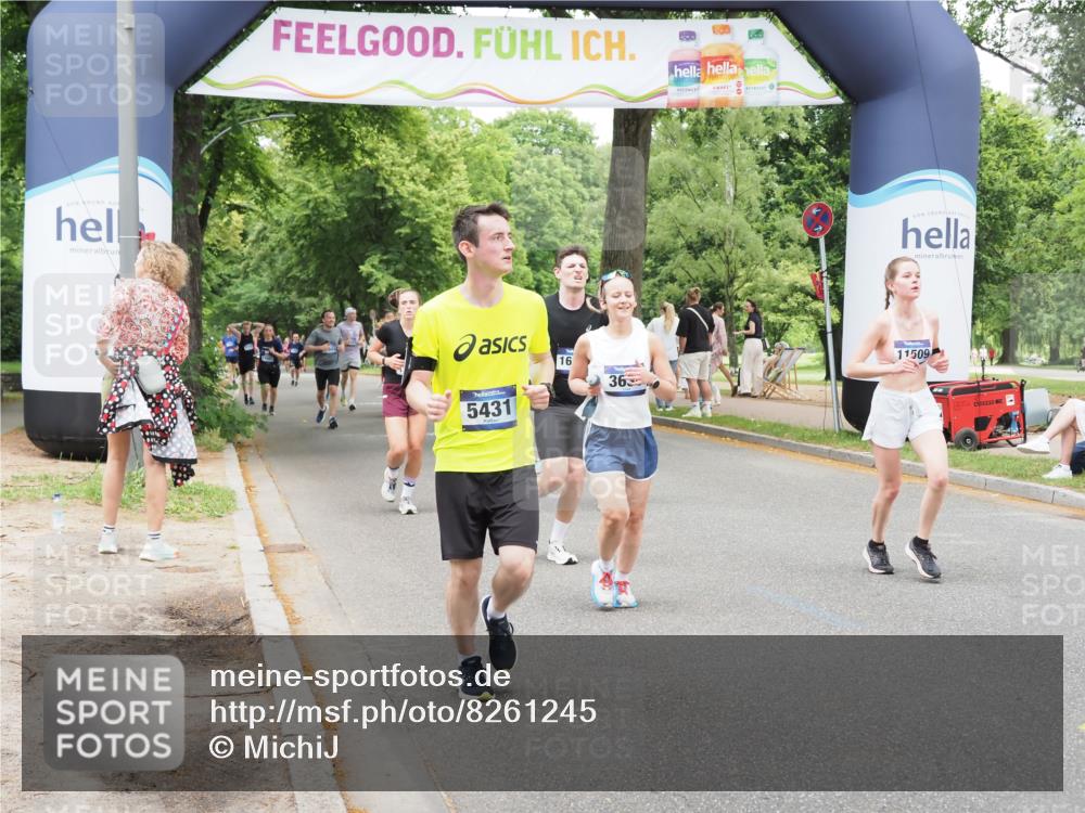 29.06.2025 - hella hamburg halbmarathon MichiJ http://msf.ph/oto/8261245 29.06.2025 10:53:48 Zwischen KM18-KM19 1329, 2868, 3630, 4532, 5431, 11509, 12998, 16379, 17500, 18857 meine-sportfotos.de