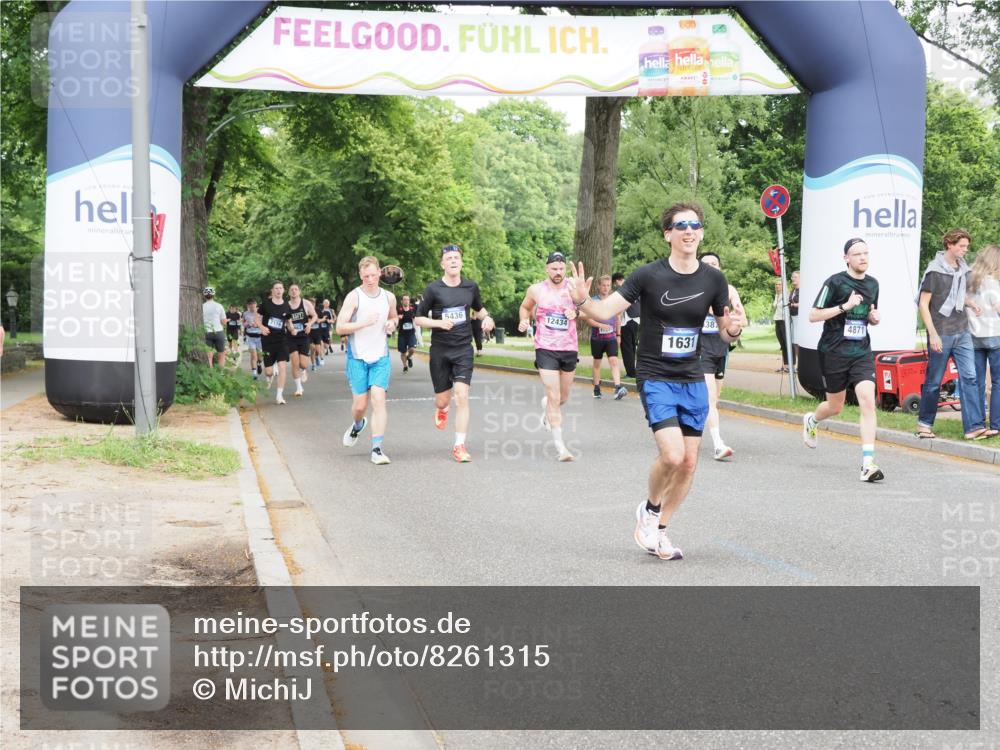 29.06.2025 - hella hamburg halbmarathon MichiJ http://msf.ph/oto/8261315 29.06.2025 10:29:59 Zwischen KM18-KM19 1631, 4871, 5387, 10375, 10894, 16281, 17720 meine-sportfotos.de