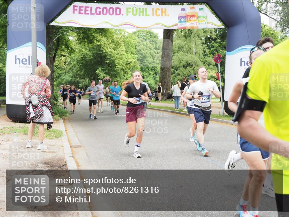 29.06.2025 - hella hamburg halbmarathon MichiJ http://msf.ph/oto/8261316 29.06.2025 10:53:50 Zwischen KM18-KM19 2868, 3630, 4532, 5431, 10042, 11509, 12998, 16379, 17500, 18857 meine-sportfotos.de