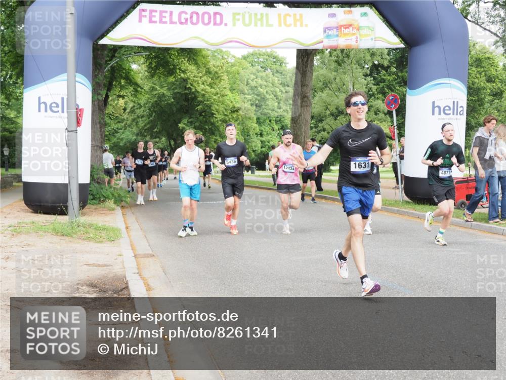 29.06.2025 - hella hamburg halbmarathon MichiJ http://msf.ph/oto/8261341 29.06.2025 10:29:59 Zwischen KM18-KM19 1631, 4871, 5387, 10375, 10894, 16281, 17720 meine-sportfotos.de
