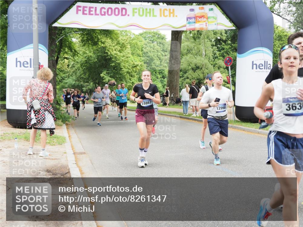 29.06.2025 - hella hamburg halbmarathon MichiJ http://msf.ph/oto/8261347 29.06.2025 10:53:50 Zwischen KM18-KM19 2868, 3630, 4532, 5431, 10042, 11509, 12998, 16379, 17500, 18857 meine-sportfotos.de