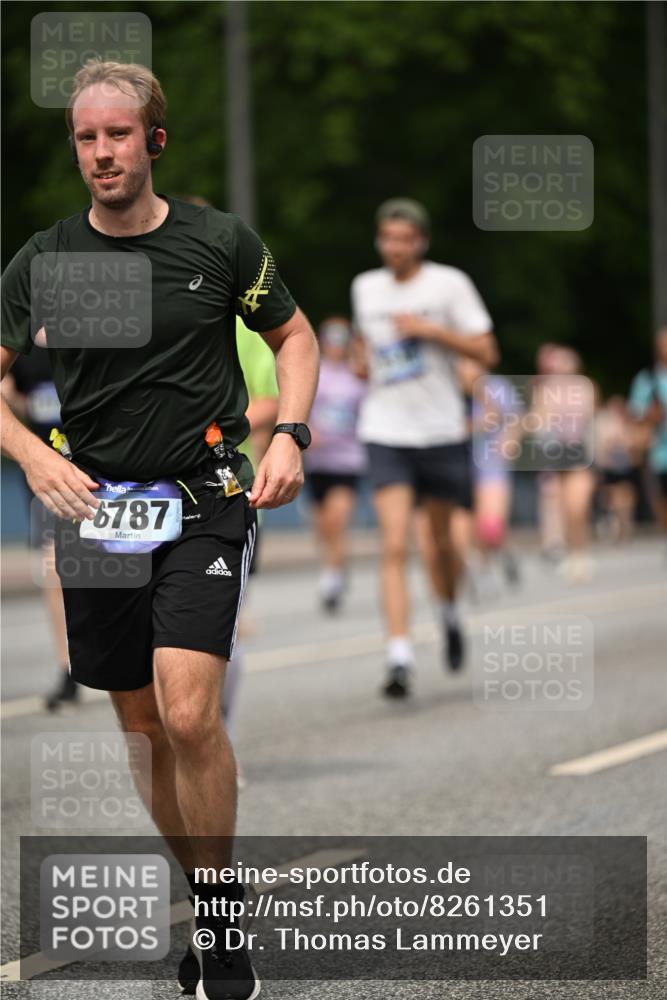29.06.2025 - hella hamburg halbmarathon Dr. Thomas Lammeyer http://msf.ph/oto/8261351 29.06.2025 10:35:16 Kennedybrücke 1059, 1097, 1472, 1547, 1979, 2414, 2754, 2755, 2914, 3281, 3443, 4561, 4817, 5437, 5943, 6057, 6078, 6195, 6546, 6616, 6725, 6787, 7120, 7604, 7772, 8050, 8812, 8941, 10586 meine-sportfotos.de