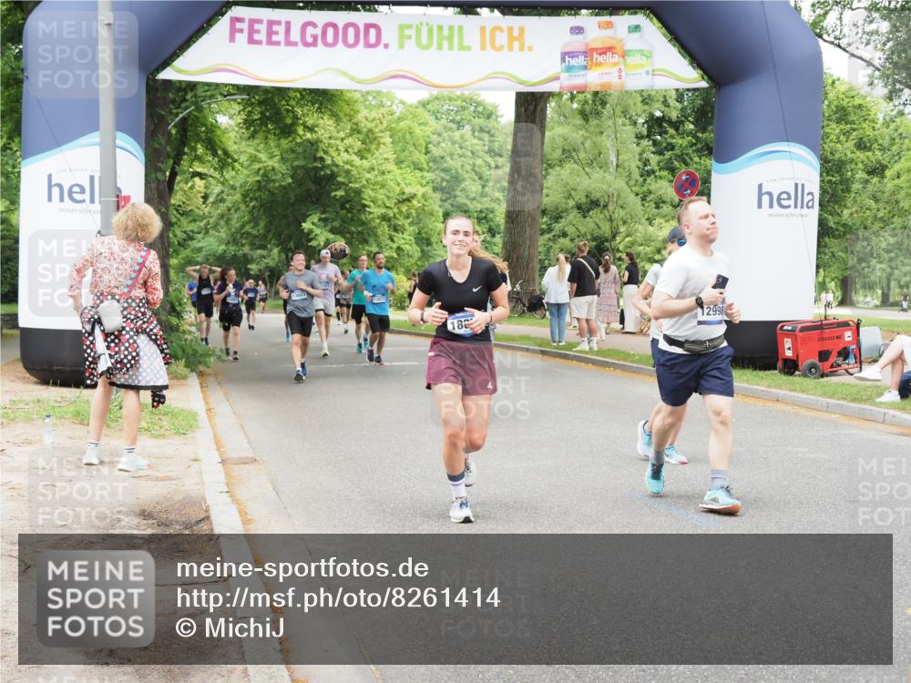 29.06.2025 - hella hamburg halbmarathon MichiJ http://msf.ph/oto/8261414 29.06.2025 10:53:50 Zwischen KM18-KM19 2868, 3630, 4532, 5431, 10042, 11509, 12998, 16379, 17500, 18857 meine-sportfotos.de