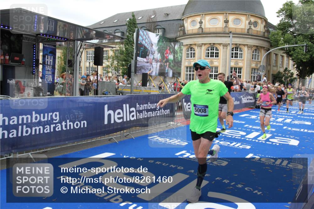 29.06.2025 - hella hamburg halbmarathon Michael Strokosch http://msf.ph/oto/8261460 29.06.2025 10:51:42 Ziel 5008, 13327, 14012, 14458, 15496, 15899, 19007, 19020 meine-sportfotos.de