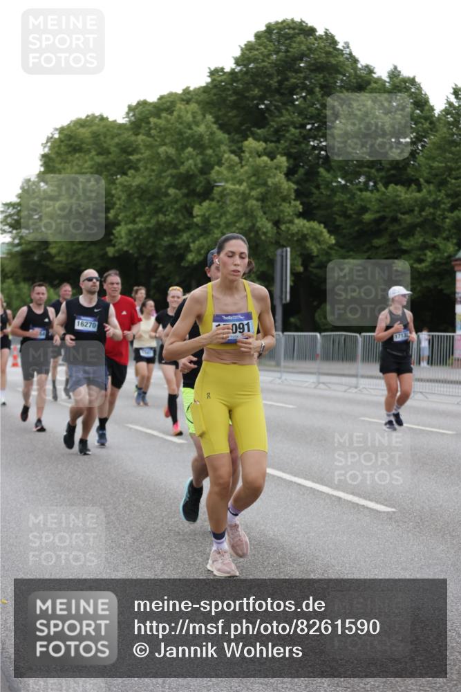 29.06.2025 - hella hamburg halbmarathon Jannik Wohlers http://msf.ph/oto/8261590 29.06.2025 10:32:50 Lombardsbrücke 1324, 1764, 2038, 2054, 2085, 2838, 3341, 3812, 3871, 4030, 4445, 4650, 5180, 5581, 5917, 6773, 8595, 9289, 9591, 9592, 9780, 11229, 11713, 11826, 12039, 12812, 12813, 13339, 14085, 14305, 14743, 15091, 15815, 15885, 15951, 15957, 15964, 16246, 16270, 16391, 17135, 18409, 18742, 18743, 18951 meine-sportfotos.de