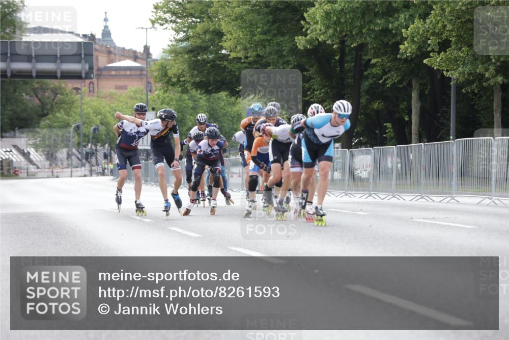 29.06.2025 - hella hamburg halbmarathon Jannik Wohlers http://msf.ph/oto/8261593 29.06.2025 08:49:57 Lombardsbrücke  meine-sportfotos.de