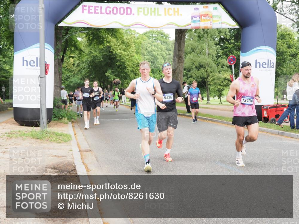 29.06.2025 - hella hamburg halbmarathon MichiJ http://msf.ph/oto/8261630 29.06.2025 10:30:00 Zwischen KM18-KM19 1631, 4871, 5387, 5436, 10375, 10894, 12434, 16281, 17720, 18491 meine-sportfotos.de