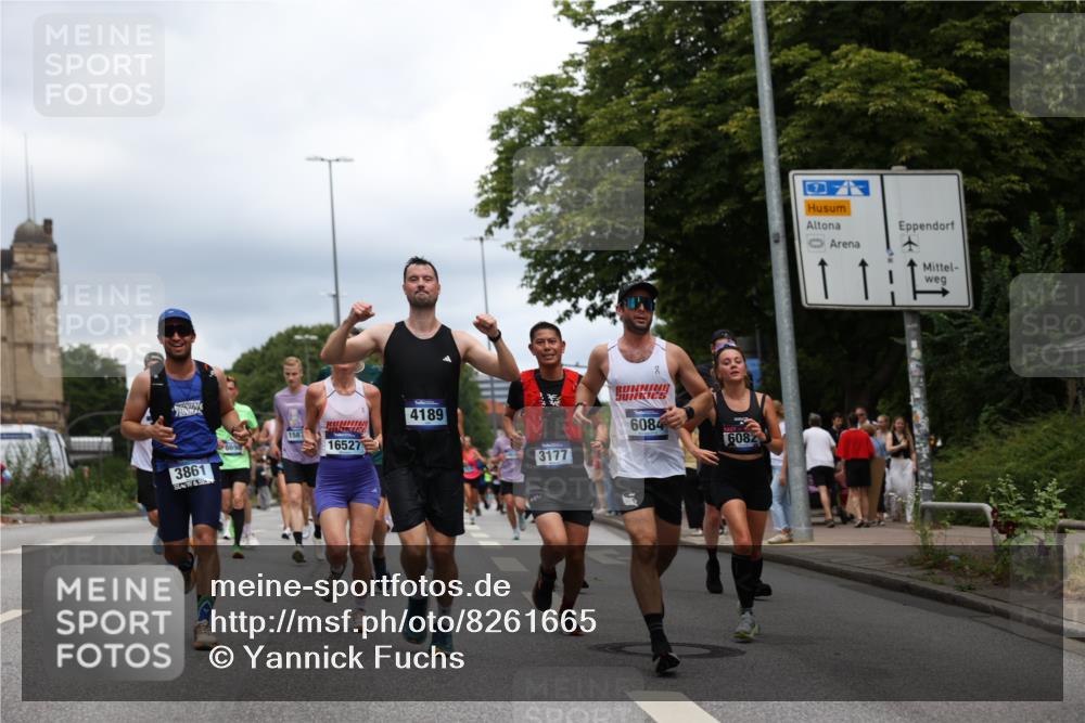 29.06.2025 - hella hamburg halbmarathon Yannick Fuchs http://msf.ph/oto/8261665 29.06.2025 10:48:40 20KM 1125, 1327, 1410, 1496, 1506, 1628, 2119, 2474, 2561, 2771, 2884, 2955, 3041, 3177, 3652, 3791, 3794, 3861, 3945, 4029, 4189, 4231, 4938, 5319, 6082, 6084, 6433, 6443, 6581, 6587, 6723, 8449, 8487, 8514, 8698, 8772, 8973, 9012, 9060, 9227, 10191, 10192, 10263, 10266, 10368, 10376, 11184, 11333, 11499, 11747, 11797, 11799, 11976, 12186, 12489, 12961, 13297, 13988, 14036, 14175, 14592, 14638, 14660, 14948, 15389, 15408, 15524, 15879, 16047, 17842, 18380 meine-sportfotos.de