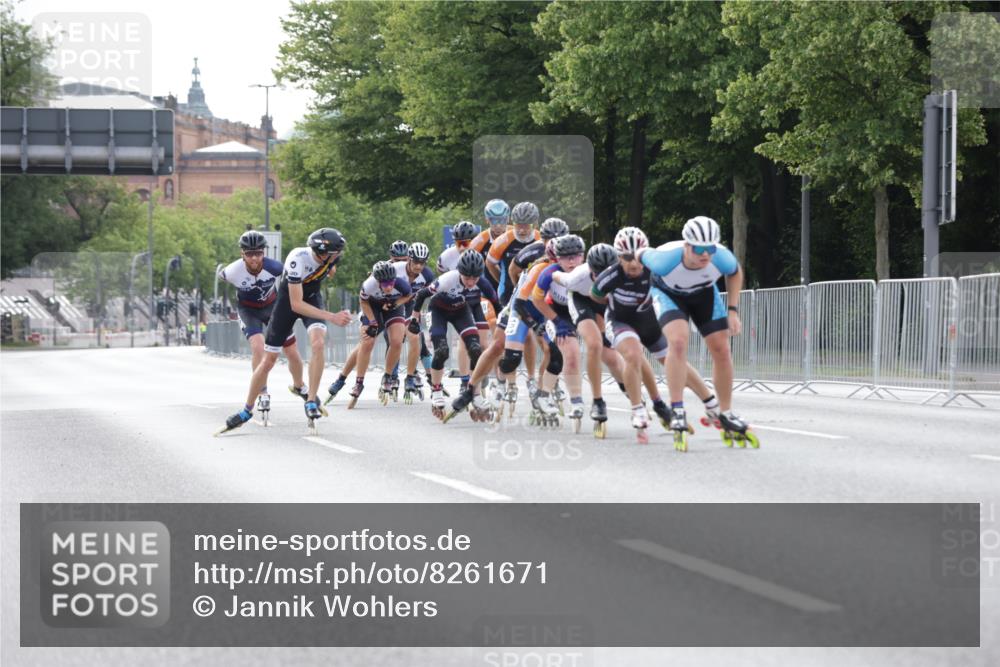 29.06.2025 - hella hamburg halbmarathon Jannik Wohlers http://msf.ph/oto/8261671 29.06.2025 08:49:58 Lombardsbrücke  meine-sportfotos.de