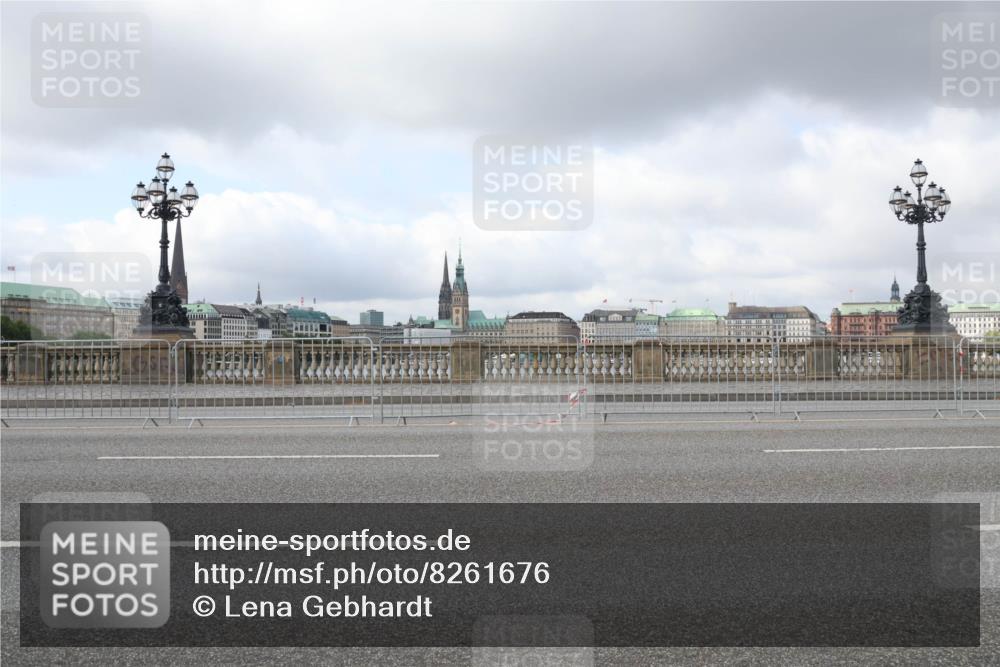 29.06.2025 - hella hamburg halbmarathon Lena Gebhardt http://msf.ph/oto/8261676 29.06.2025 09:03:46 Lombardsbrücke  meine-sportfotos.de