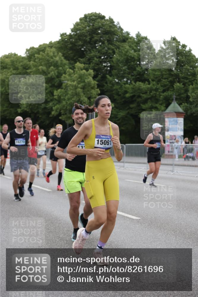 29.06.2025 - hella hamburg halbmarathon Jannik Wohlers http://msf.ph/oto/8261696 29.06.2025 10:32:51 Lombardsbrücke 1324, 1764, 2038, 2054, 2085, 2838, 3341, 3812, 3871, 4030, 4445, 4650, 5180, 5581, 5917, 6773, 8595, 9289, 9591, 9592, 9780, 11229, 11713, 11826, 12039, 12812, 12813, 13339, 14085, 14743, 15091, 15815, 15885, 15951, 15957, 15964, 16246, 16270, 16391, 17135, 18409, 18742, 18743, 18951 meine-sportfotos.de