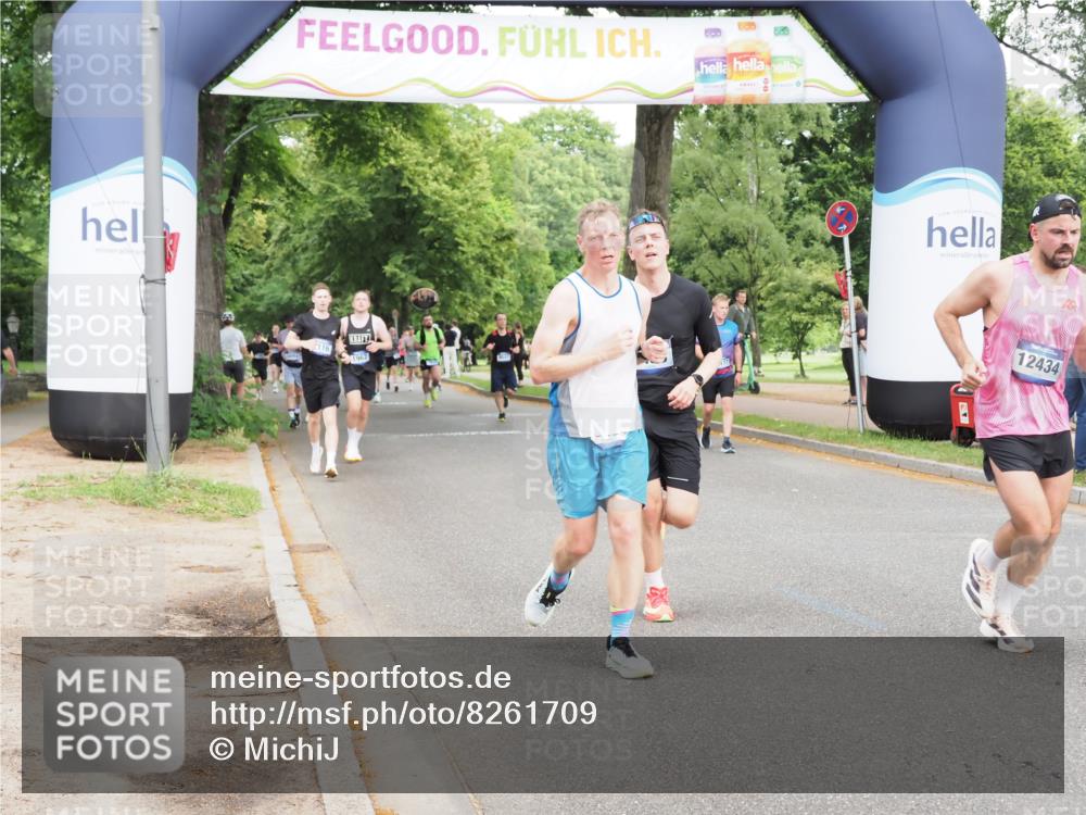29.06.2025 - hella hamburg halbmarathon MichiJ http://msf.ph/oto/8261709 29.06.2025 10:30:01 Zwischen KM18-KM19 1631, 1962, 4871, 5387, 5436, 10375, 10894, 12434, 16281, 18491 meine-sportfotos.de