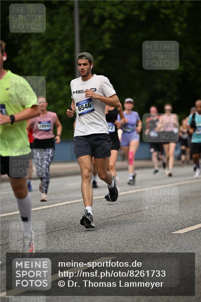 29.06.2025 - hella hamburg halbmarathon Dr. Thomas Lammeyer http://msf.ph/oto/8261733 29.06.2025 10:35:17 Kennedybrücke 1059, 1097, 1472, 1547, 1979, 2414, 2754, 2755, 2914, 3281, 3443, 4561, 4817, 5437, 5943, 6057, 6078, 6195, 6546, 6616, 6725, 6787, 7120, 7604, 7772, 8050, 8812, 8941, 10586 meine-sportfotos.de