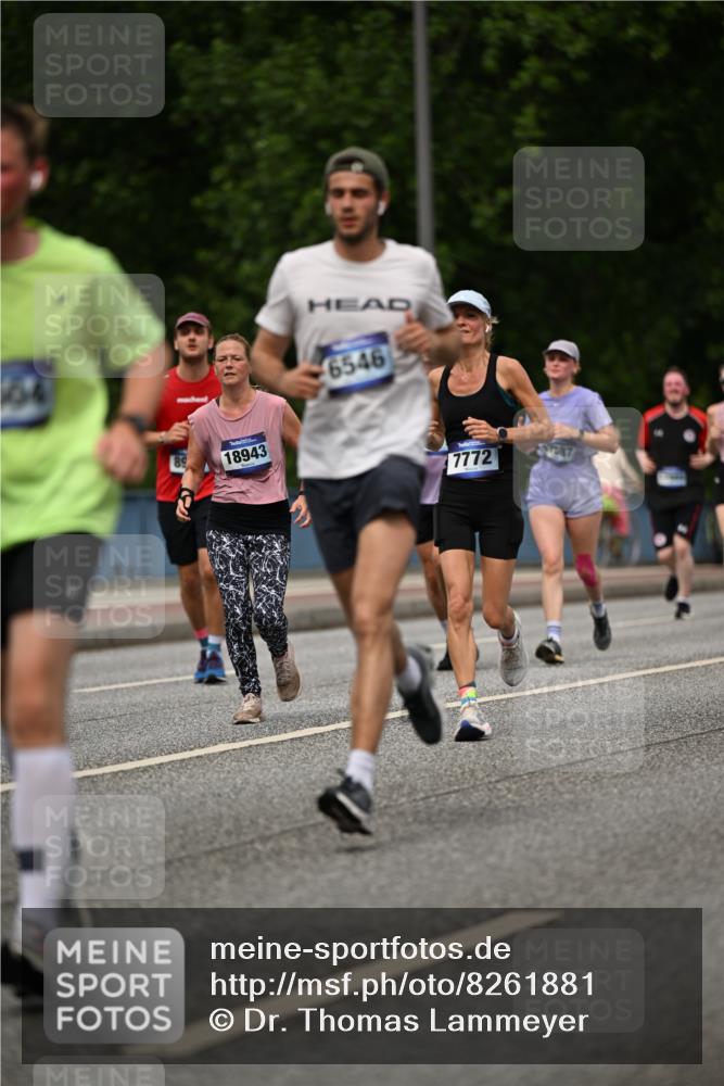 29.06.2025 - hella hamburg halbmarathon Dr. Thomas Lammeyer http://msf.ph/oto/8261881 29.06.2025 10:35:17 Kennedybrücke 1059, 1097, 1472, 1547, 1979, 2414, 2754, 2755, 2914, 3281, 3443, 4561, 4817, 5437, 5943, 6057, 6078, 6195, 6546, 6616, 6725, 6787, 7120, 7604, 7772, 8050, 8812, 8941, 10586 meine-sportfotos.de