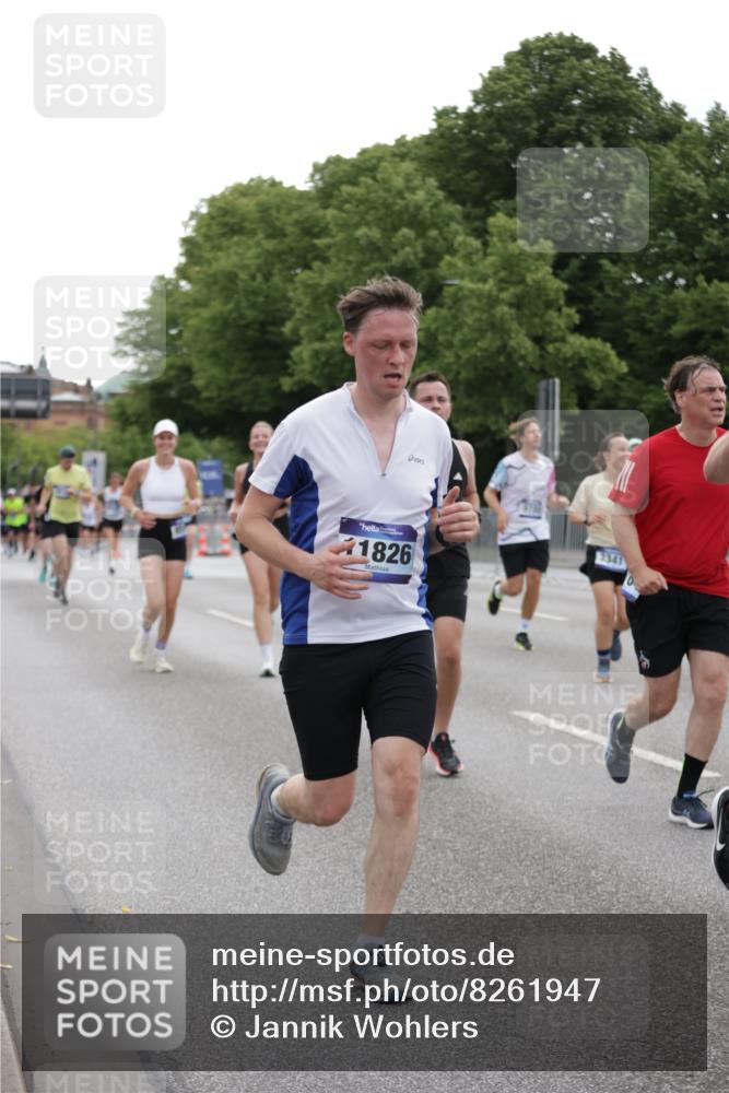 29.06.2025 - hella hamburg halbmarathon Jannik Wohlers http://msf.ph/oto/8261947 29.06.2025 10:32:53 Lombardsbrücke 1324, 1764, 1995, 2038, 2054, 2085, 2838, 3341, 3812, 3871, 4164, 4445, 4650, 5180, 5581, 5917, 6773, 8595, 9289, 9591, 9592, 9750, 9780, 11229, 11713, 11826, 12039, 12812, 12813, 13339, 14085, 15091, 15815, 15885, 15951, 15957, 15964, 16246, 16270, 16391, 17135, 18742, 18743, 18951 meine-sportfotos.de