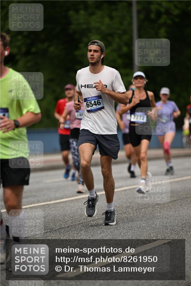 29.06.2025 - hella hamburg halbmarathon Dr. Thomas Lammeyer http://msf.ph/oto/8261950 29.06.2025 10:35:17 Kennedybrücke 1059, 1097, 1472, 1547, 1979, 2414, 2754, 2755, 2914, 3281, 3443, 4561, 4817, 5437, 5943, 6057, 6078, 6195, 6546, 6616, 6725, 6787, 7120, 7604, 7772, 8050, 8812, 8941, 10586 meine-sportfotos.de