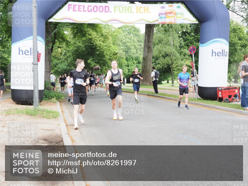 29.06.2025 - hella hamburg halbmarathon MichiJ http://msf.ph/oto/8261997 29.06.2025 10:30:03 Zwischen KM18-KM19 1631, 1962, 4871, 5387, 5436, 7116, 10375, 12434, 17177, 18491 meine-sportfotos.de