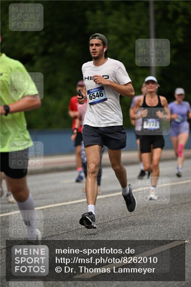 29.06.2025 - hella hamburg halbmarathon Dr. Thomas Lammeyer http://msf.ph/oto/8262010 29.06.2025 10:35:17 Kennedybrücke 1059, 1097, 1472, 1547, 1979, 2414, 2754, 2755, 2914, 3281, 3443, 4561, 4817, 5437, 5943, 6057, 6078, 6195, 6546, 6616, 6725, 6787, 7120, 7604, 7772, 8050, 8812, 8941, 10586 meine-sportfotos.de