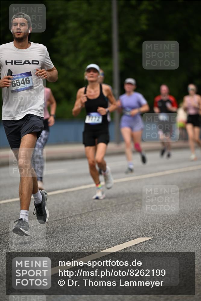 29.06.2025 - hella hamburg halbmarathon Dr. Thomas Lammeyer http://msf.ph/oto/8262199 29.06.2025 10:35:18 Kennedybrücke 1059, 1097, 1472, 1547, 1979, 2414, 2754, 2755, 2914, 3281, 3443, 4561, 4817, 5437, 5943, 6057, 6078, 6195, 6546, 6616, 6640, 6725, 6787, 7120, 7604, 7772, 8050, 8812, 8941, 10148, 10586 meine-sportfotos.de