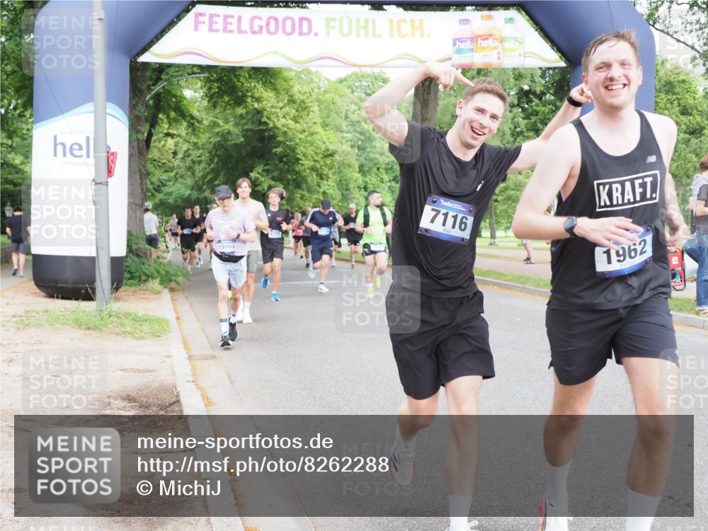 29.06.2025 - hella hamburg halbmarathon MichiJ http://msf.ph/oto/8262288 29.06.2025 10:30:05 Zwischen KM18-KM19 1631, 1962, 4871, 5387, 5436, 6721, 7116, 9547, 12434, 17177, 18004, 18491 meine-sportfotos.de