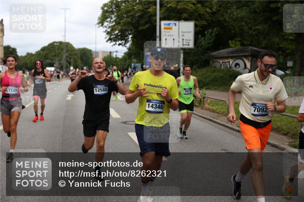 29.06.2025 - hella hamburg halbmarathon Yannick Fuchs http://msf.ph/oto/8262321 29.06.2025 10:36:28 20KM 1169, 1256, 1441, 1512, 1763, 1962, 2675, 5682, 5690, 5987, 6593, 6639, 7092, 7105, 7116, 8694, 9365, 10415, 11417, 12588, 13196, 13714, 14275, 14346, 15521, 15623, 15654, 15846, 15935, 16084, 16281, 17159, 17182, 17926, 18772, 19046 meine-sportfotos.de