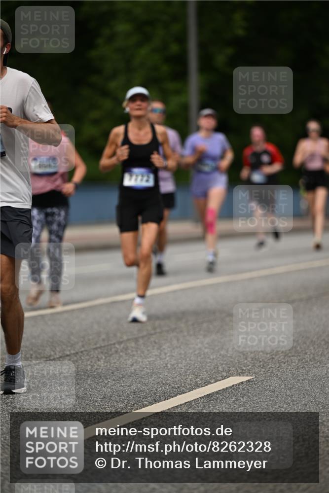 29.06.2025 - hella hamburg halbmarathon Dr. Thomas Lammeyer http://msf.ph/oto/8262328 29.06.2025 10:35:18 Kennedybrücke 1059, 1097, 1472, 1547, 1979, 2414, 2754, 2755, 2914, 3281, 3443, 4561, 4817, 5437, 5943, 6057, 6078, 6195, 6546, 6616, 6640, 6725, 6787, 7120, 7604, 7772, 8050, 8812, 8941, 10148, 10586 meine-sportfotos.de