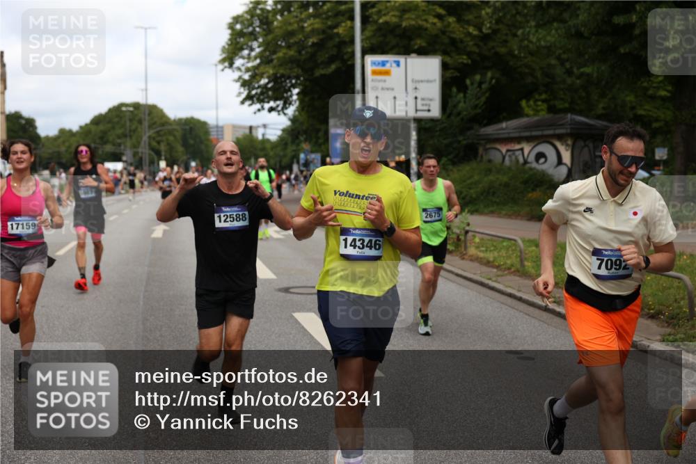29.06.2025 - hella hamburg halbmarathon Yannick Fuchs http://msf.ph/oto/8262341 29.06.2025 10:36:28 20KM 1169, 1256, 1441, 1512, 1763, 1962, 2675, 5682, 5690, 5987, 6593, 6639, 7092, 7105, 7116, 8694, 9365, 10415, 11417, 12588, 13196, 13714, 14275, 14346, 15521, 15623, 15654, 15846, 15935, 16084, 16281, 17159, 17182, 17926, 18772, 19046 meine-sportfotos.de