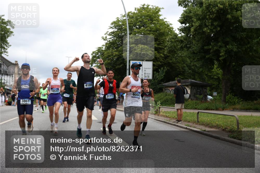 29.06.2025 - hella hamburg halbmarathon Yannick Fuchs http://msf.ph/oto/8262371 29.06.2025 10:48:41 20KM 1125, 1327, 1410, 1496, 1506, 1628, 2119, 2474, 2561, 2771, 2884, 2955, 3041, 3177, 3652, 3791, 3794, 3861, 3945, 4029, 4189, 4231, 4938, 5319, 6082, 6084, 6433, 6443, 6581, 6587, 6723, 8449, 8487, 8514, 8698, 8772, 8973, 9012, 9060, 9227, 10191, 10192, 10263, 10368, 10376, 11184, 11333, 11499, 11747, 11797, 11799, 11976, 12186, 12489, 12961, 13297, 13988, 14036, 14175, 14592, 14638, 14660, 14948, 15389, 15408, 15524, 15879, 16047, 17842, 18380 meine-sportfotos.de