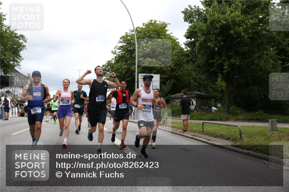 29.06.2025 - hella hamburg halbmarathon Yannick Fuchs http://msf.ph/oto/8262423 29.06.2025 10:48:41 20KM 1125, 1327, 1410, 1496, 1506, 1628, 2119, 2474, 2561, 2771, 2884, 2955, 3041, 3177, 3652, 3791, 3794, 3861, 3945, 4029, 4189, 4231, 4938, 5319, 6082, 6084, 6433, 6443, 6581, 6587, 6723, 8449, 8487, 8514, 8698, 8772, 8973, 9012, 9060, 9227, 10191, 10192, 10263, 10368, 10376, 11184, 11333, 11499, 11747, 11797, 11799, 11976, 12186, 12489, 12961, 13297, 13988, 14036, 14175, 14592, 14638, 14660, 14948, 15389, 15408, 15524, 15879, 16047, 17842, 18380 meine-sportfotos.de