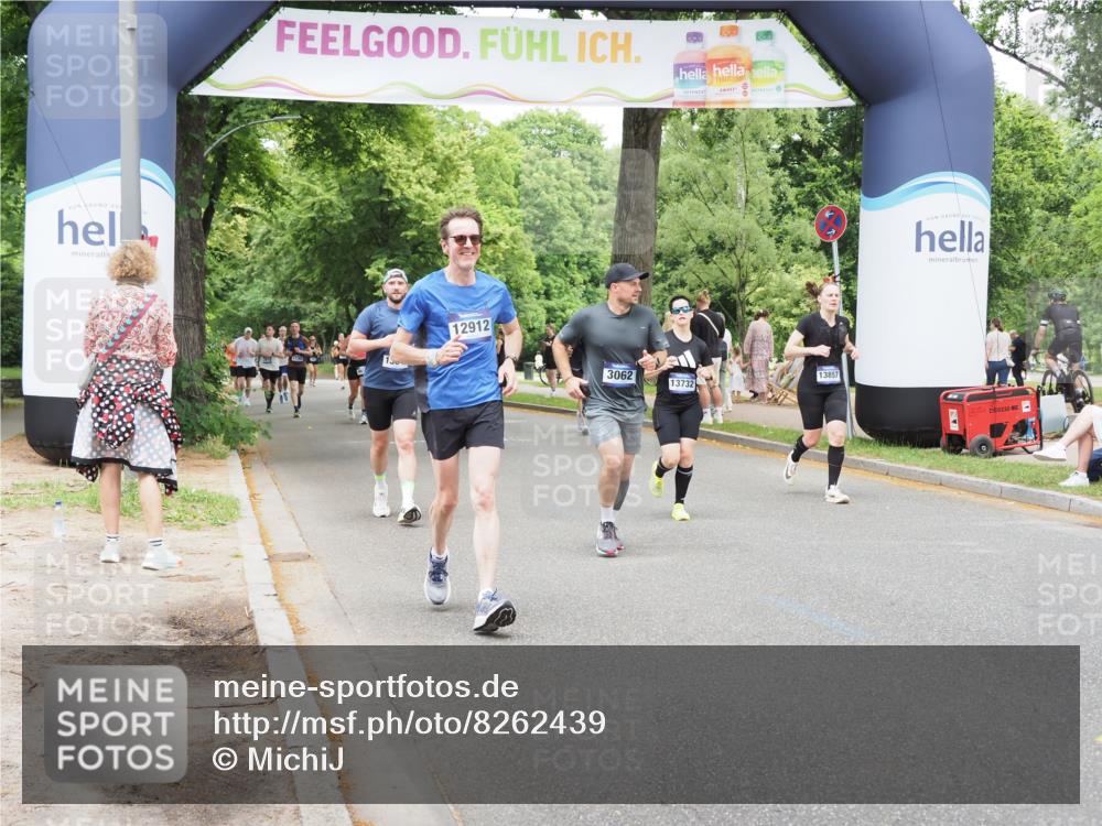 29.06.2025 - hella hamburg halbmarathon MichiJ http://msf.ph/oto/8262439 29.06.2025 10:54:04 Zwischen KM18-KM19 1729, 3062, 3225, 4066, 6453, 8909, 11755, 12005, 12912, 13042, 13732, 13857 meine-sportfotos.de