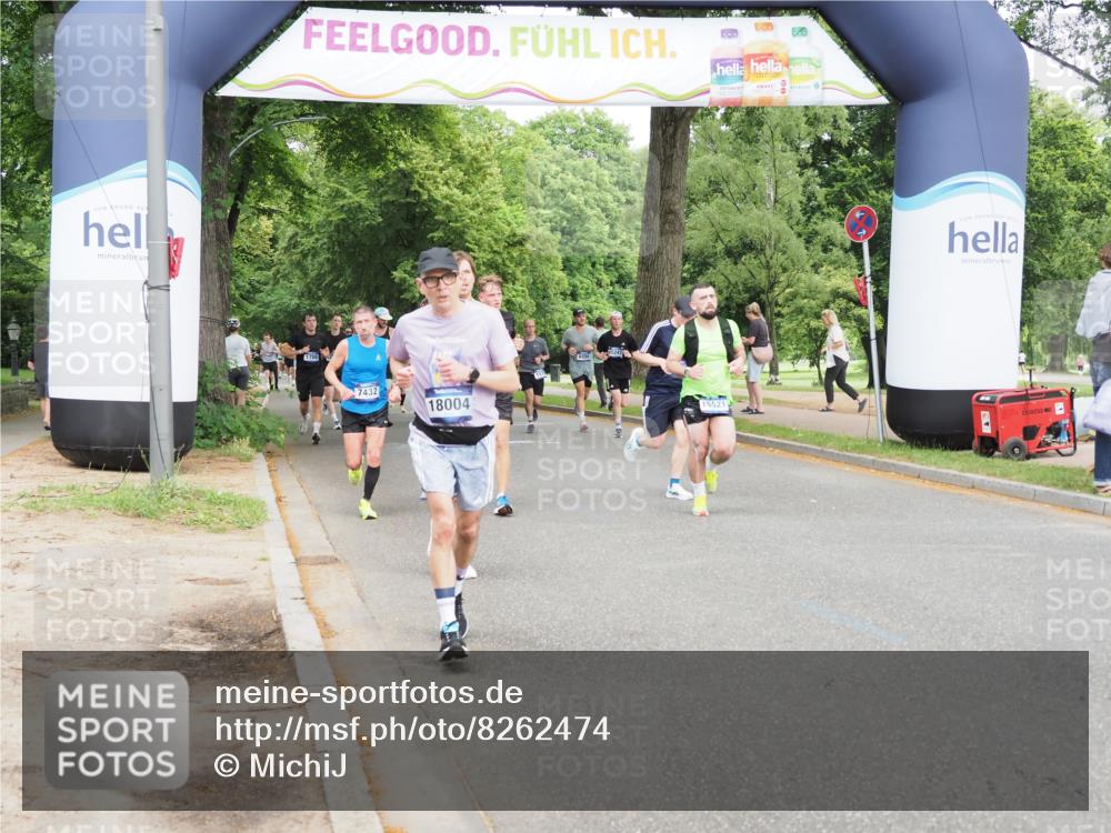 29.06.2025 - hella hamburg halbmarathon MichiJ http://msf.ph/oto/8262474 29.06.2025 10:30:06 Zwischen KM18-KM19 1631, 1962, 4871, 5387, 5436, 6721, 7116, 9547, 12434, 15521, 15623, 17177, 18004, 18491 meine-sportfotos.de