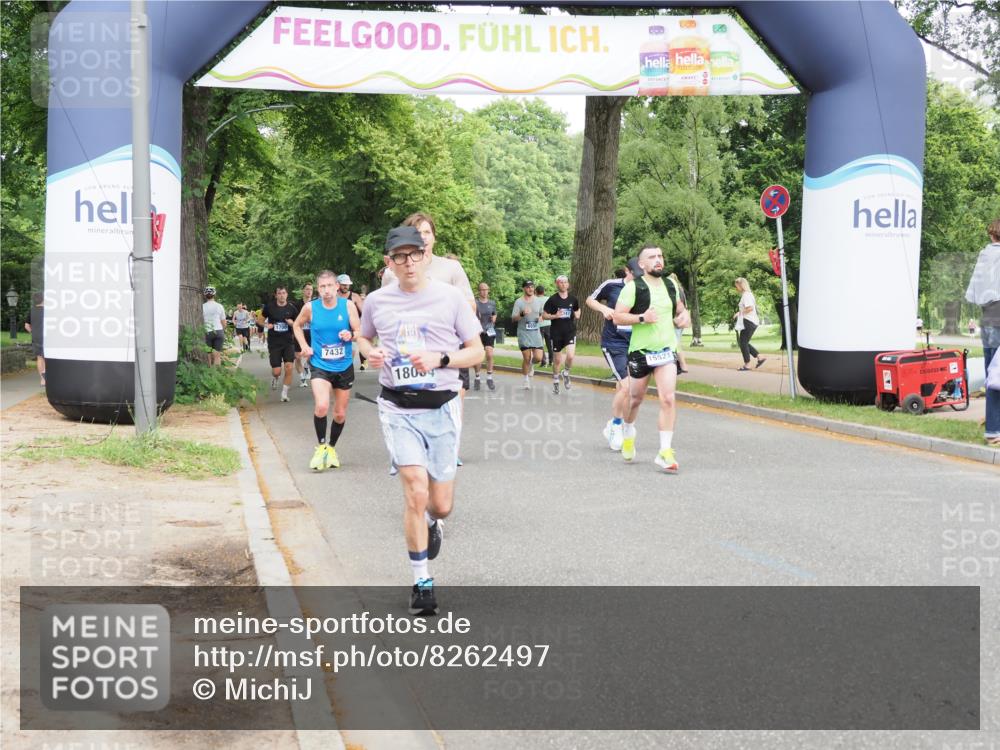 29.06.2025 - hella hamburg halbmarathon MichiJ http://msf.ph/oto/8262497 29.06.2025 10:30:06 Zwischen KM18-KM19 1631, 1962, 4871, 5387, 5436, 6721, 7116, 9547, 12434, 15521, 15623, 17177, 18004, 18491 meine-sportfotos.de
