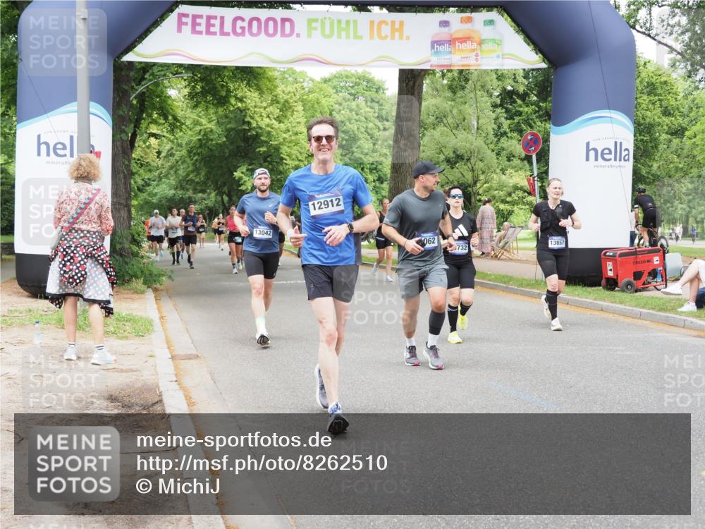 29.06.2025 - hella hamburg halbmarathon MichiJ http://msf.ph/oto/8262510 29.06.2025 10:54:04 Zwischen KM18-KM19 1729, 3062, 3225, 4066, 6453, 8909, 11755, 12005, 12912, 13042, 13732, 13857 meine-sportfotos.de