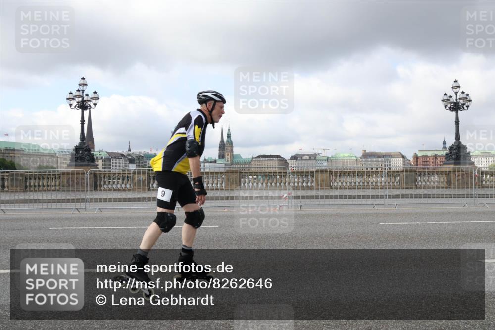 29.06.2025 - hella hamburg halbmarathon Lena Gebhardt http://msf.ph/oto/8262646 29.06.2025 09:03:47 Lombardsbrücke  meine-sportfotos.de