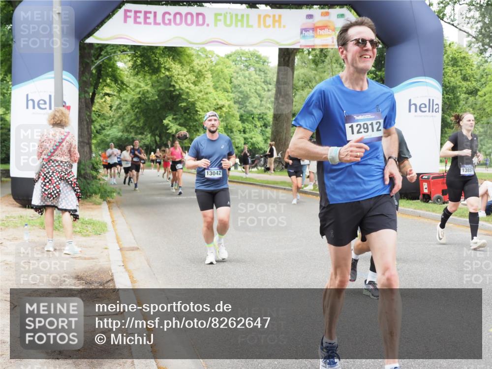 29.06.2025 - hella hamburg halbmarathon MichiJ http://msf.ph/oto/8262647 29.06.2025 10:54:05 Zwischen KM18-KM19 1729, 3062, 3225, 4066, 6453, 8909, 11755, 12005, 12912, 13042, 13732, 13857 meine-sportfotos.de
