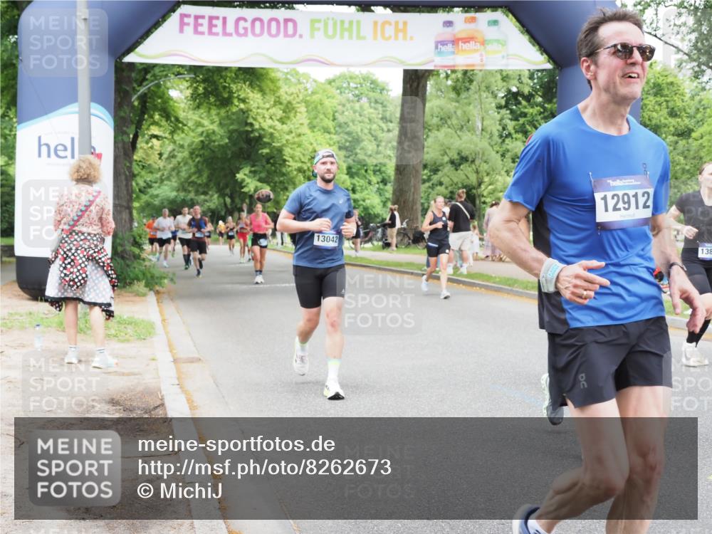 29.06.2025 - hella hamburg halbmarathon MichiJ http://msf.ph/oto/8262673 29.06.2025 10:54:05 Zwischen KM18-KM19 1729, 3062, 3225, 4066, 6453, 8909, 11755, 12005, 12912, 13042, 13732, 13857 meine-sportfotos.de